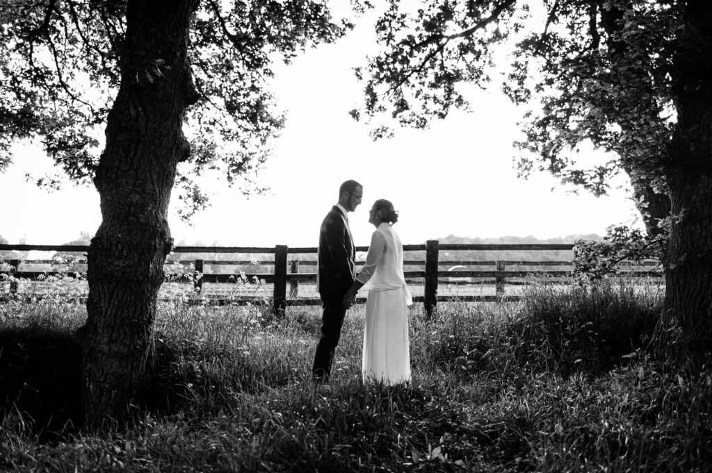 julien-saura-breal-jardin-de-broceliande-mariage-seance-couple-01