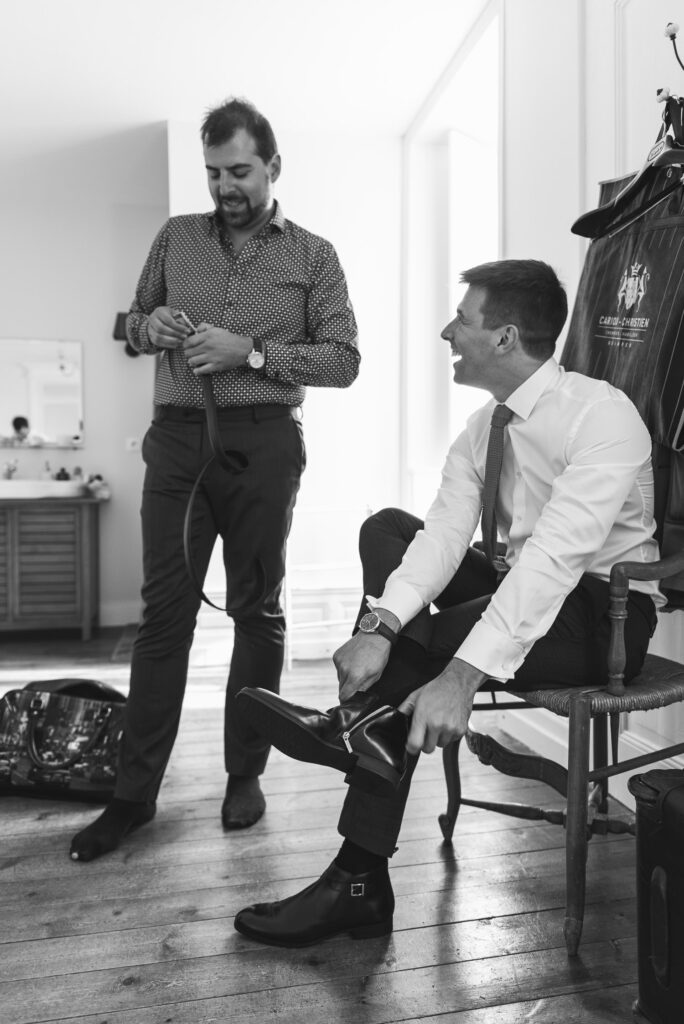 Photo préparatifs mariage homme Manoir De Kerouzien