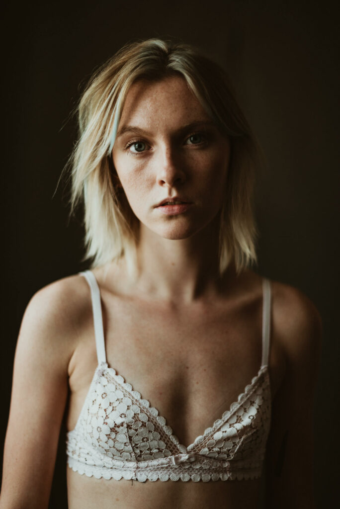 julien-saura-photographe-boudoir-rennes-lingerie-13