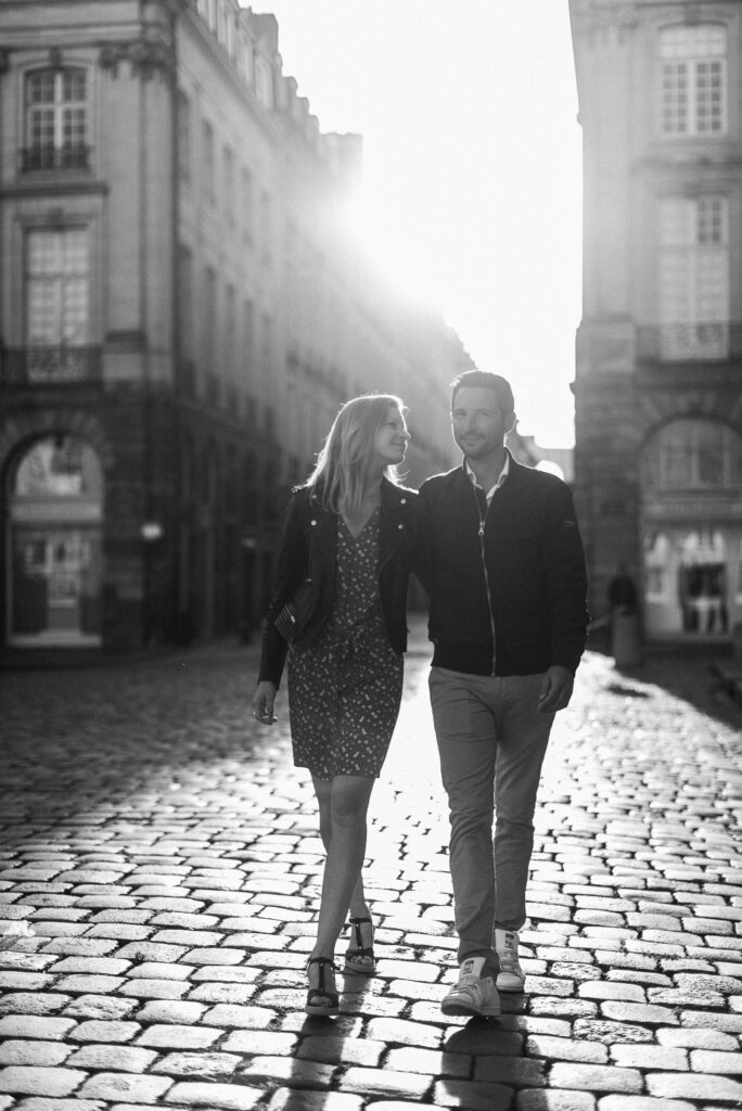 julien-saura-photographe-rennes-parlement-seance-engagement-couple-1