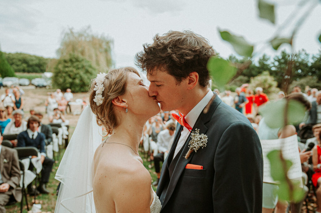 julien-saura-rennes-couple-mariage-ceremonie-laique-g